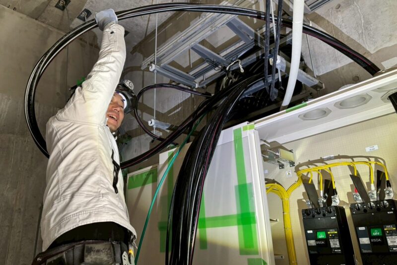 株式会社咲電設